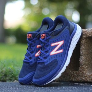 new balance wide running shoes
